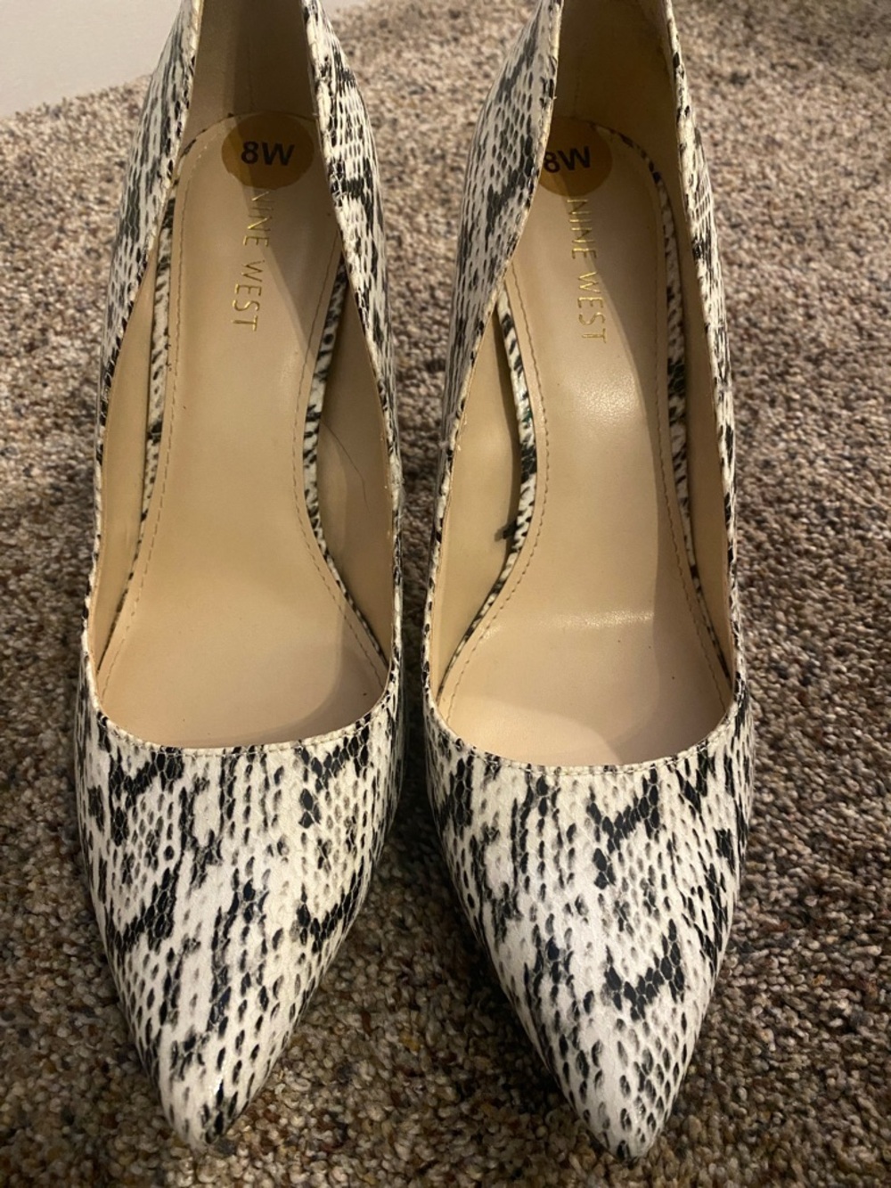 Nine West Black & White Snake-Print Pointed Pumps